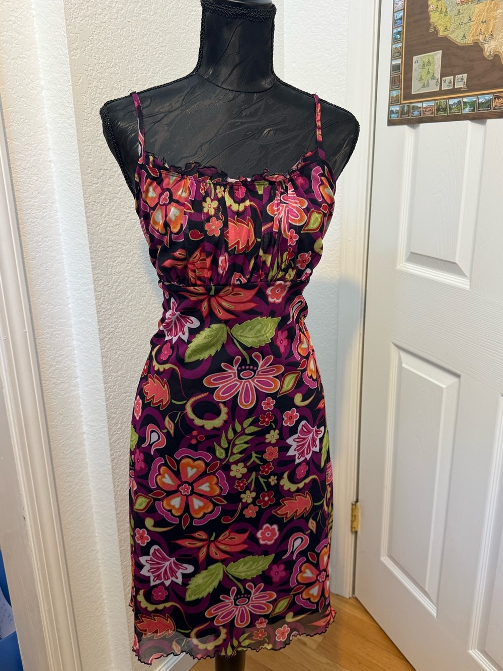 xhilaration floral patterned ruffle neck dress 60s-70s style